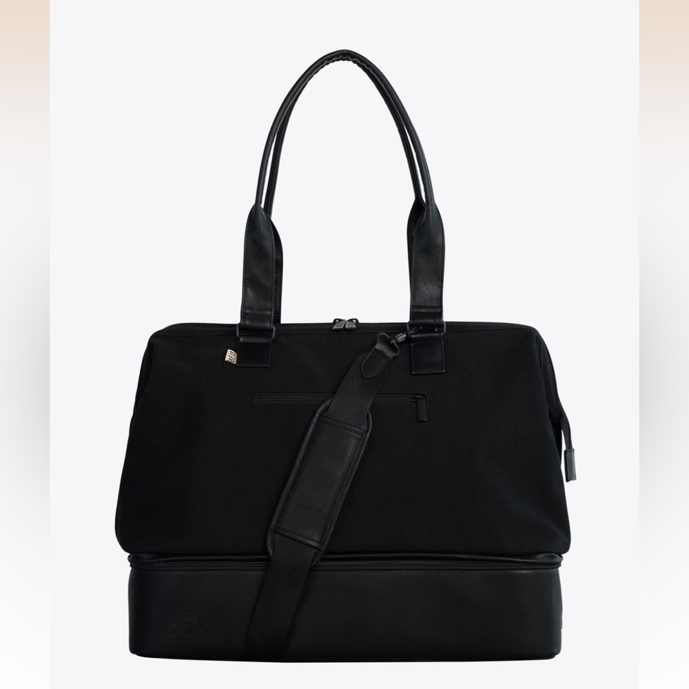 BEIS The Convertible Weekender Bag in Black